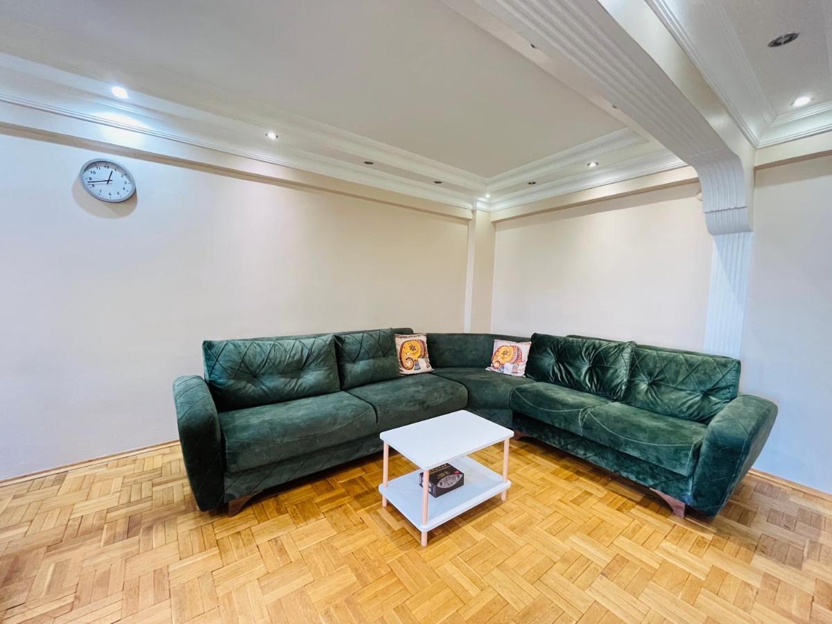 Sisli Trump Air-conditioned Apartment Istanbul